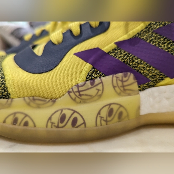 Adidas Marquee Boost Low Basketball Shoes Men 7 - Picture 4 of 8